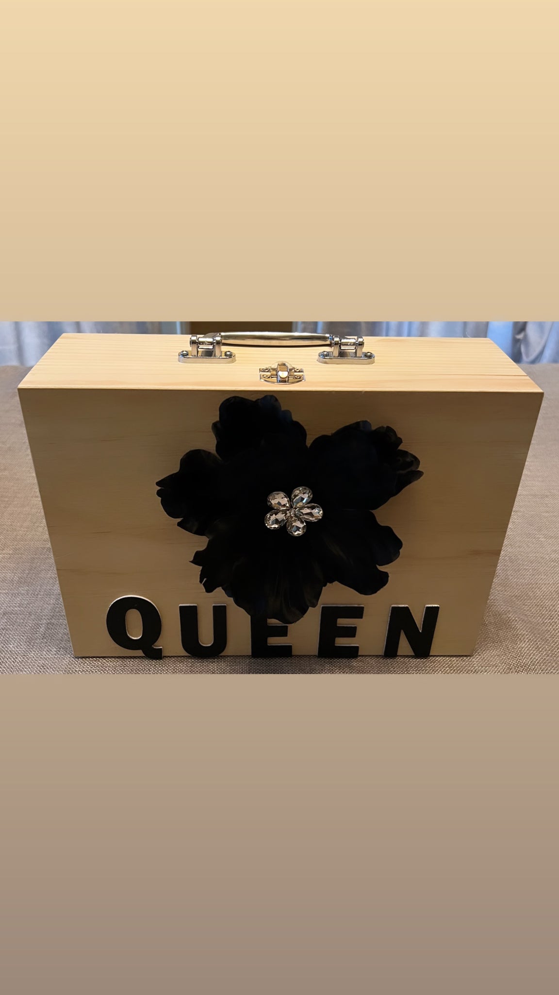 GLAM - She’s Your Queen Trunk ( Designer’s Collection)