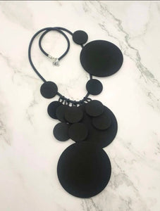 GLAM - Black Beauty Necklace