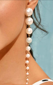 GLAM - Straight to the Point Pearl Earrings